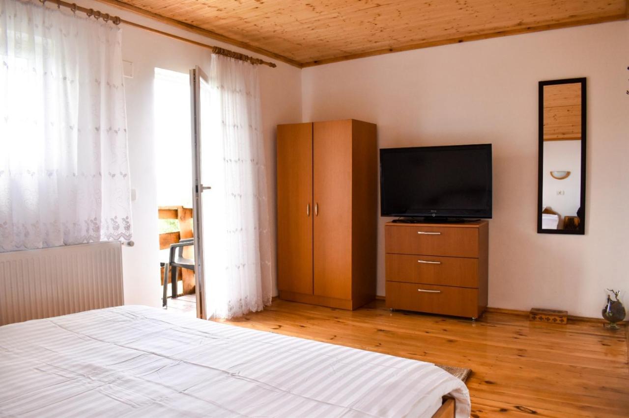 Casa De Sub Hora Villa Zarnesti Ngoại thất bức ảnh